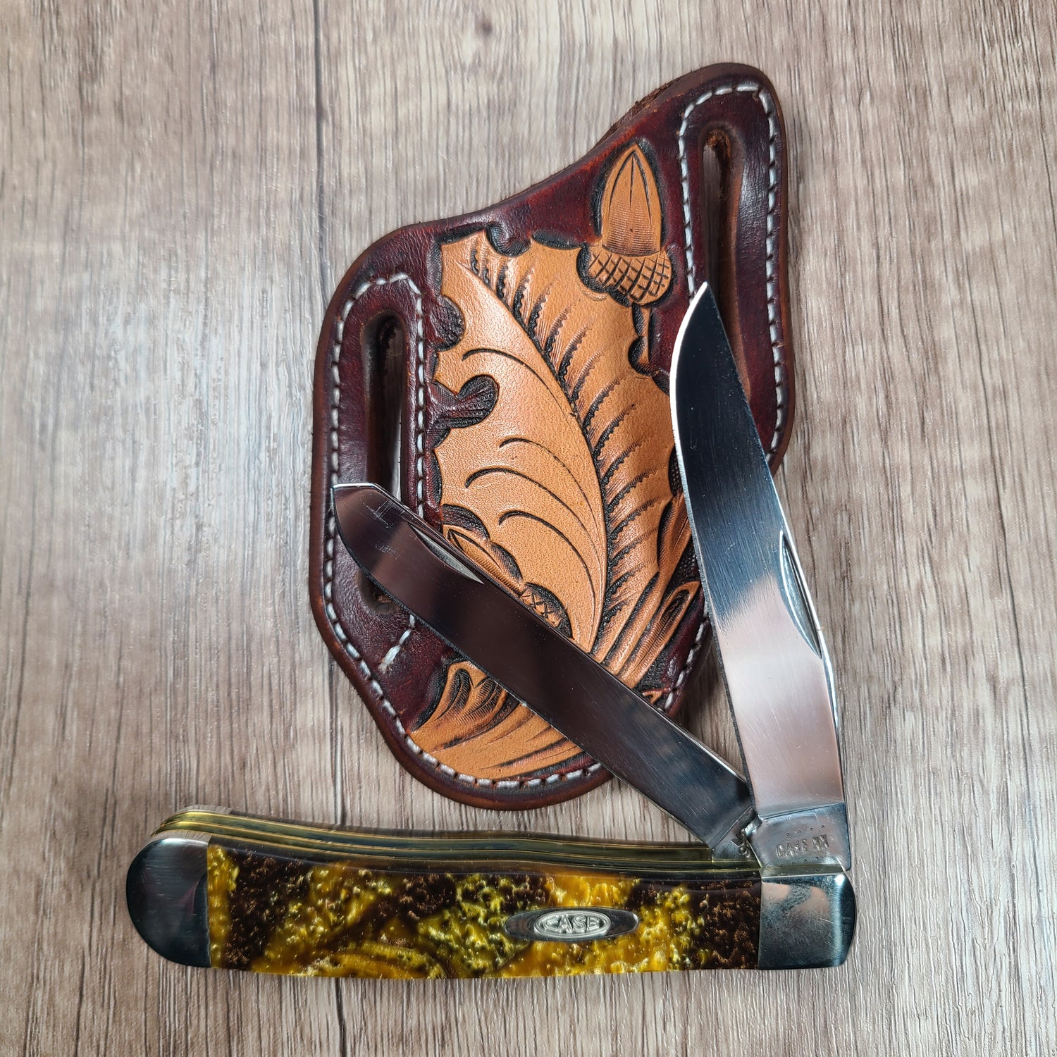 Oak Leaf Tooled Leather Scabbard with Case Knife