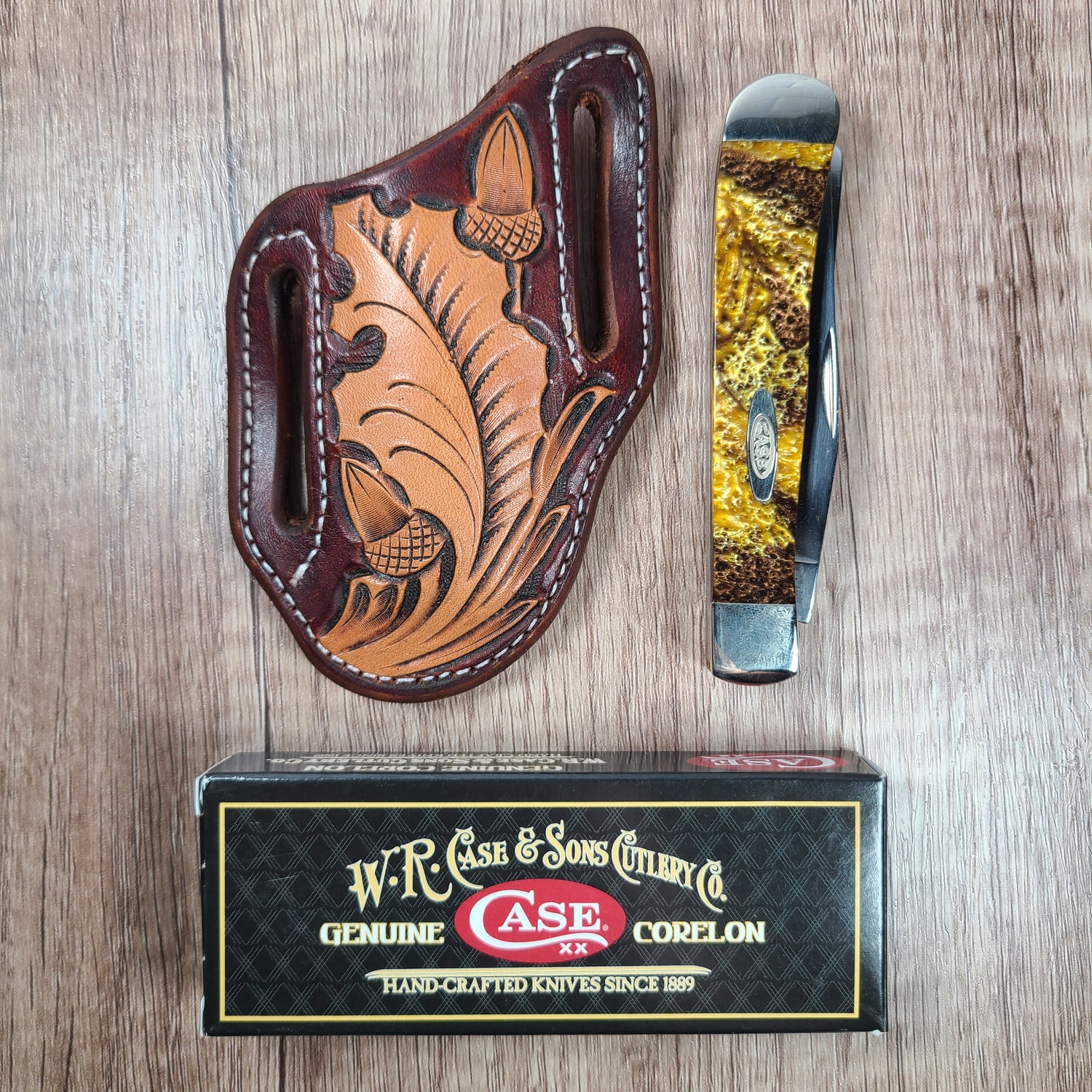 Oak Leaf Tooled Leather Scabbard with Case Knife