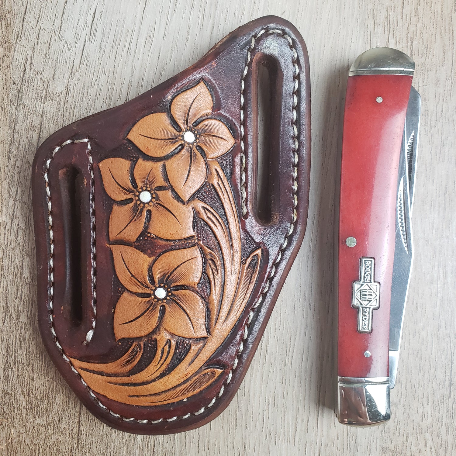 Tri-Floral Sheath and Knife