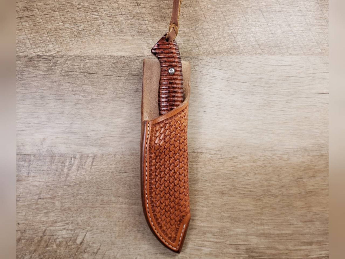 Rough rider hunting knife with basket stamped straight hang leather sheath